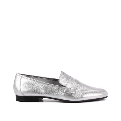 Loafer Prata Metalizado Couro