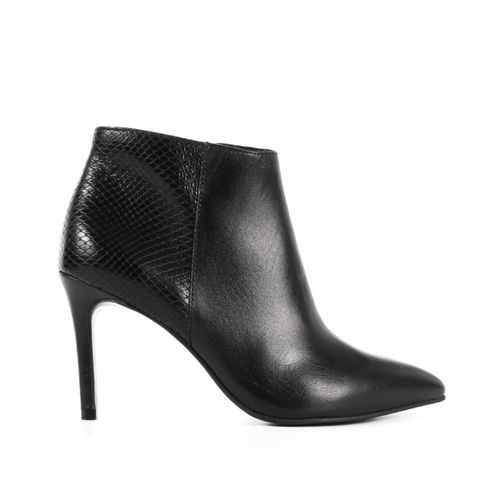 Bota Preta Cano Curto Salto Alto Fino Couro