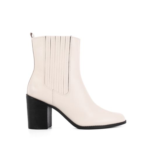 Bota Branca Cano Curto Salto Bloco Couro
