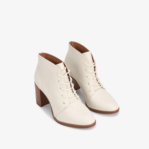 Bota Off White Cano Curto Couro