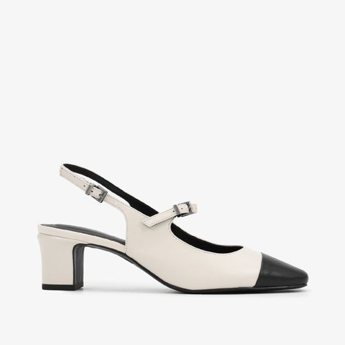 Slingback Off White Salto Médio Bloco Couro