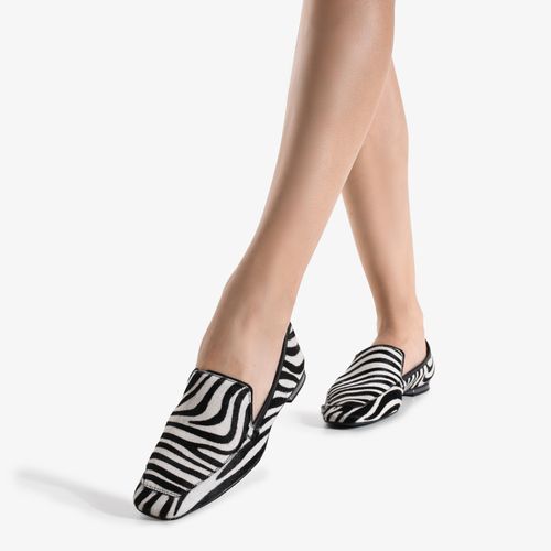 Loafer Animal Print Zebra Couro