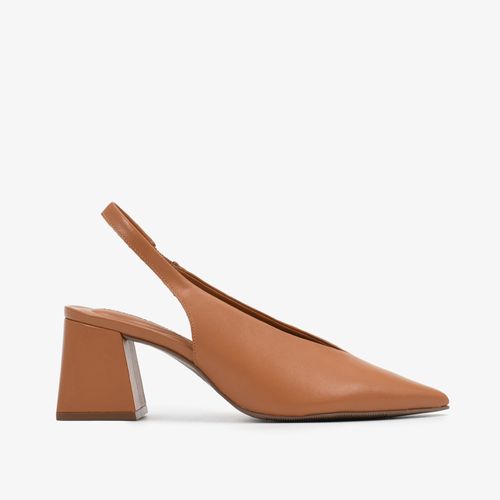 Slingback Caramelo Mocca Tira Salto Bloco Médio Couro