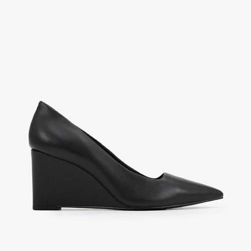 Scarpin Preto Salto Médio Anabela Couro