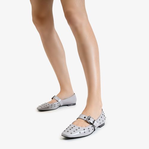 Sapatilha Cinza Stone Tachas Couro