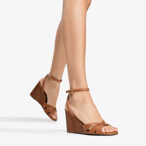 Sandália Caramelo Salto Anabela Alto Tiras Couro