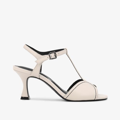 Sandália Branca Salto Médio Couro