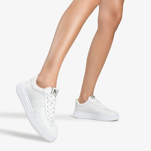 Tênis Branco Recortes Couro