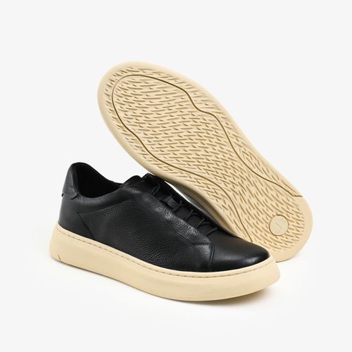 Tênis Masculino Preto Couro